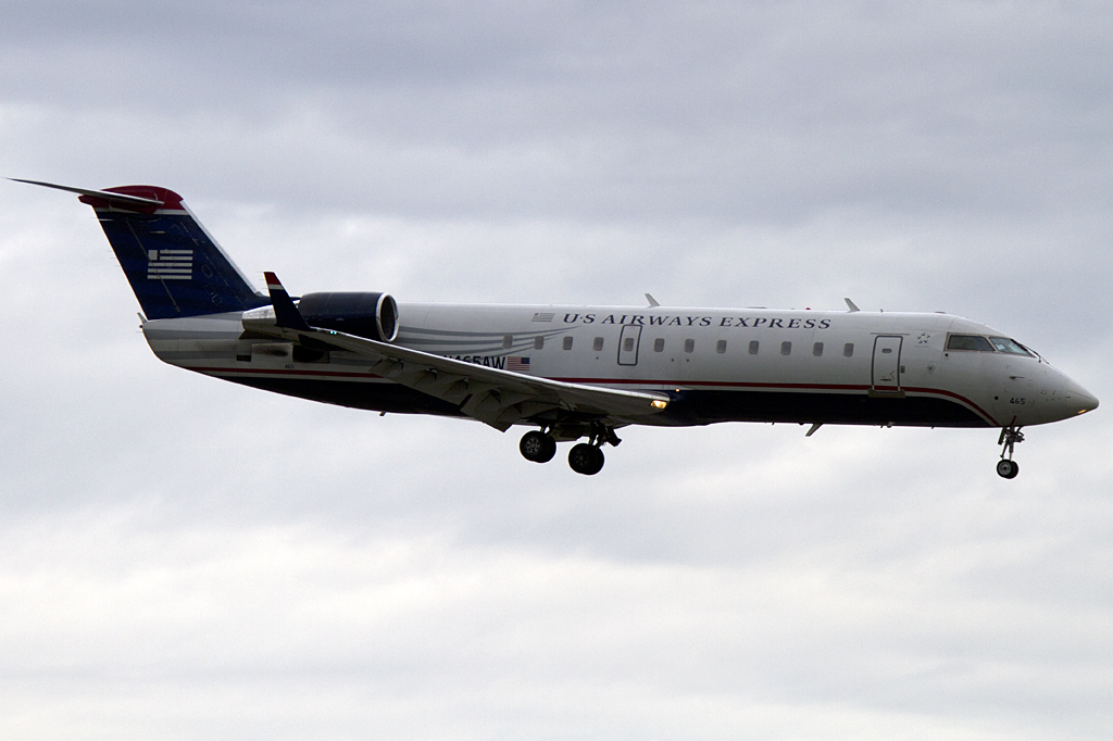 US Airways - Express, N465AW, Bombardier, CRJ-200ER, 24.08.2011, YUL, Montreal, Canada 




