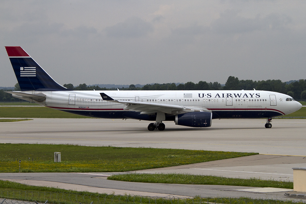 US Airways, N284AY, Airbus, A330-243, 05.08.2011, MUC, Muenchen, Germany



