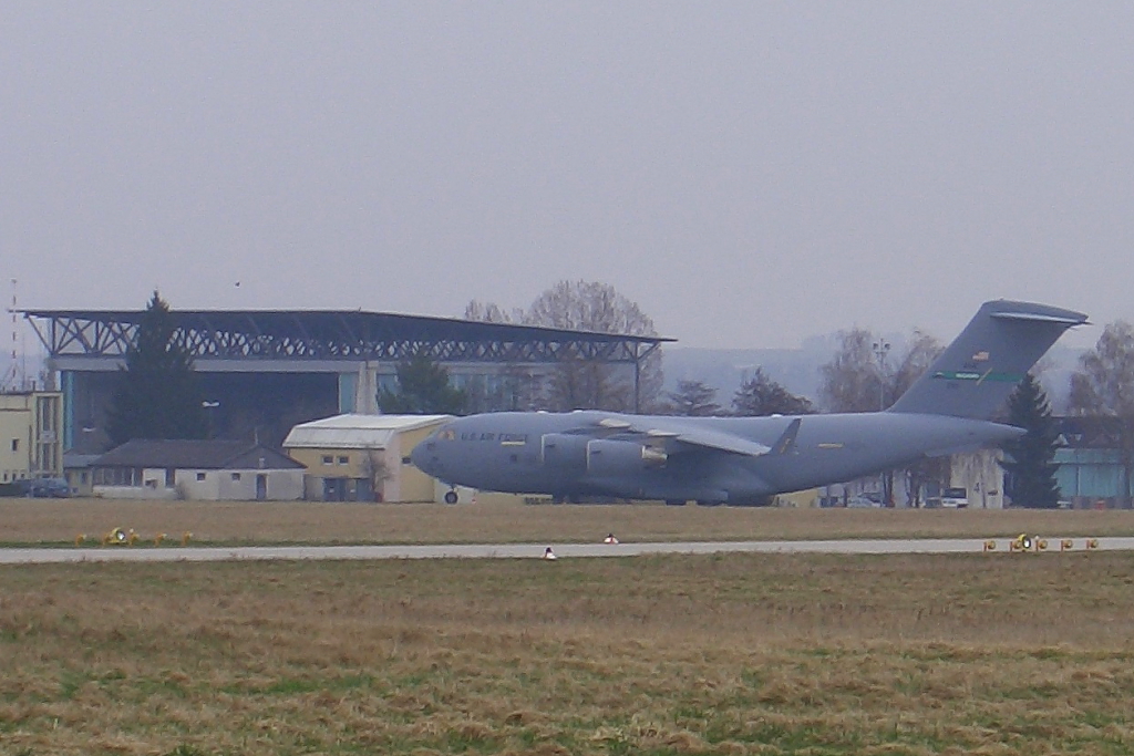 USA - Air Force 
Boeing C-17A Globemaster III 
Stuttgart
04.04.09