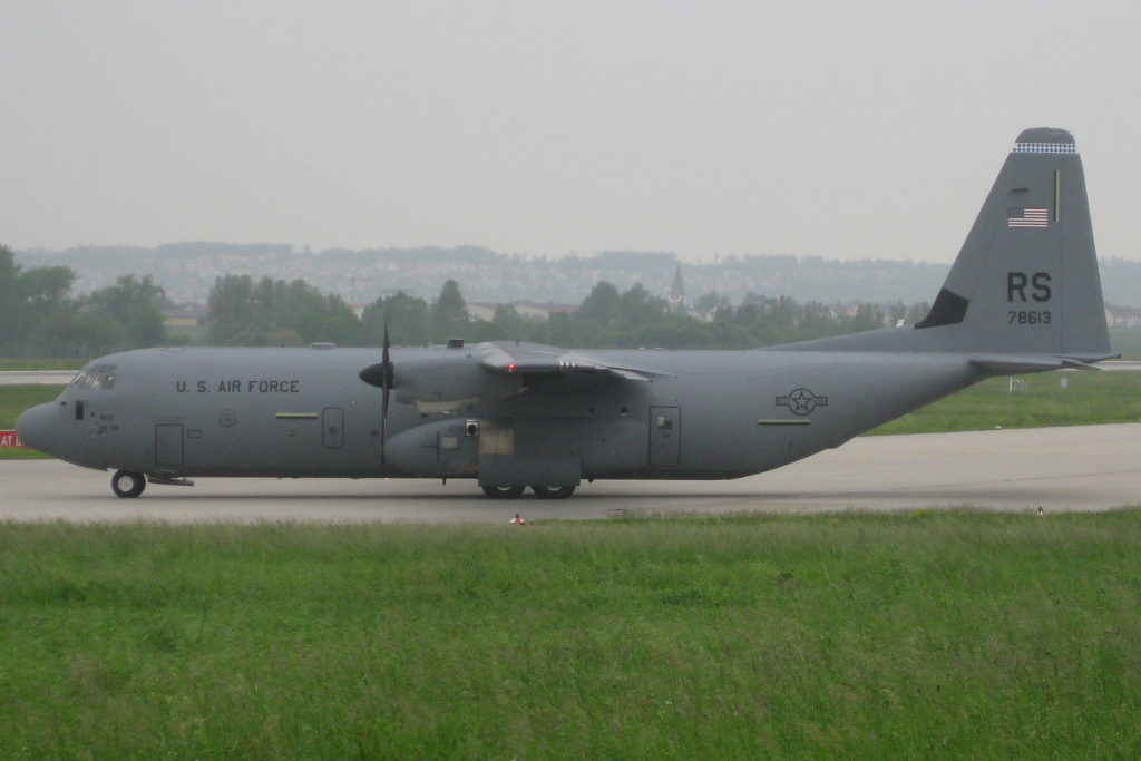 USA - Air Force 
Lockheed MC-130H Hercules 
STR Stuttgart [Echterdingen], Germany
02.06.10 
