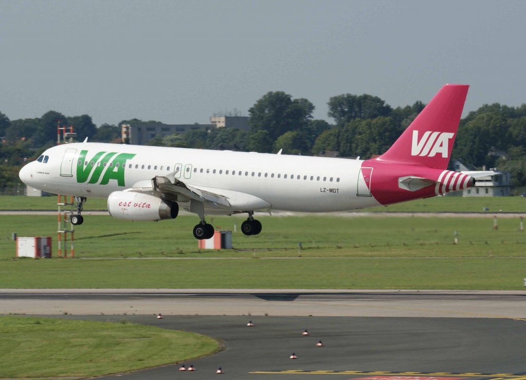VIA - Bulgarian Airways, LZ-MDT, Airbus A 320-200, 2008.08.31, DUS, Dsseldorf, Germany