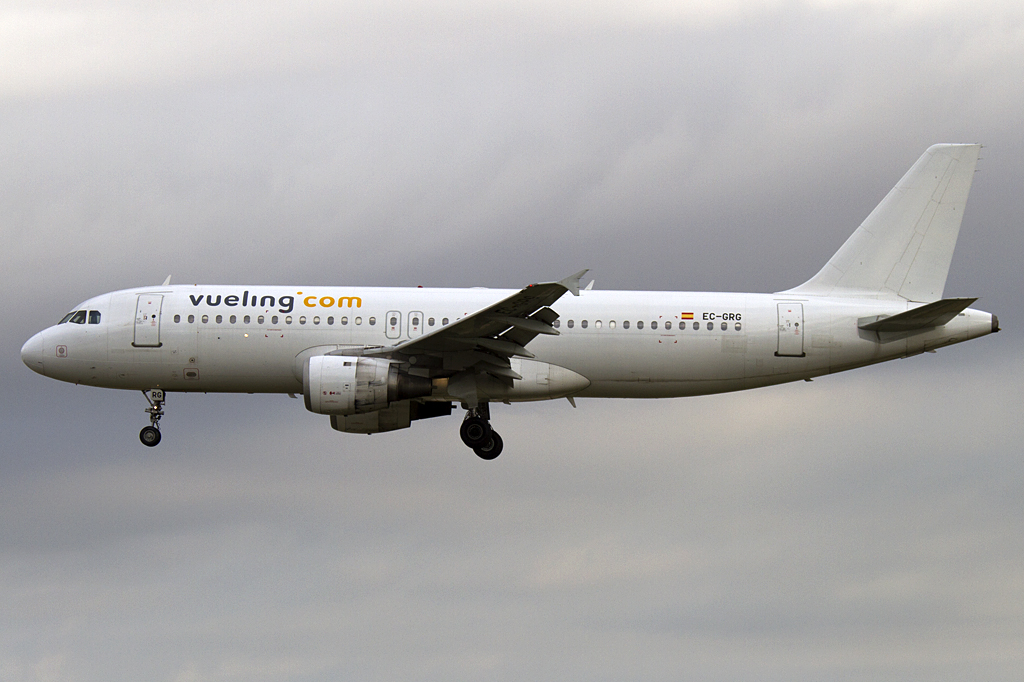 Vueling, EC-GRG, Airbus, A320-211, 10.09.2010, BCN, Barcelona, Spain 




