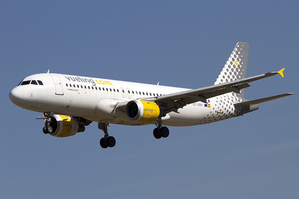 Vueling, EC-GRH, Airbus, A320-211, 14.09.2012, BCN, Barcelona, Spain 




