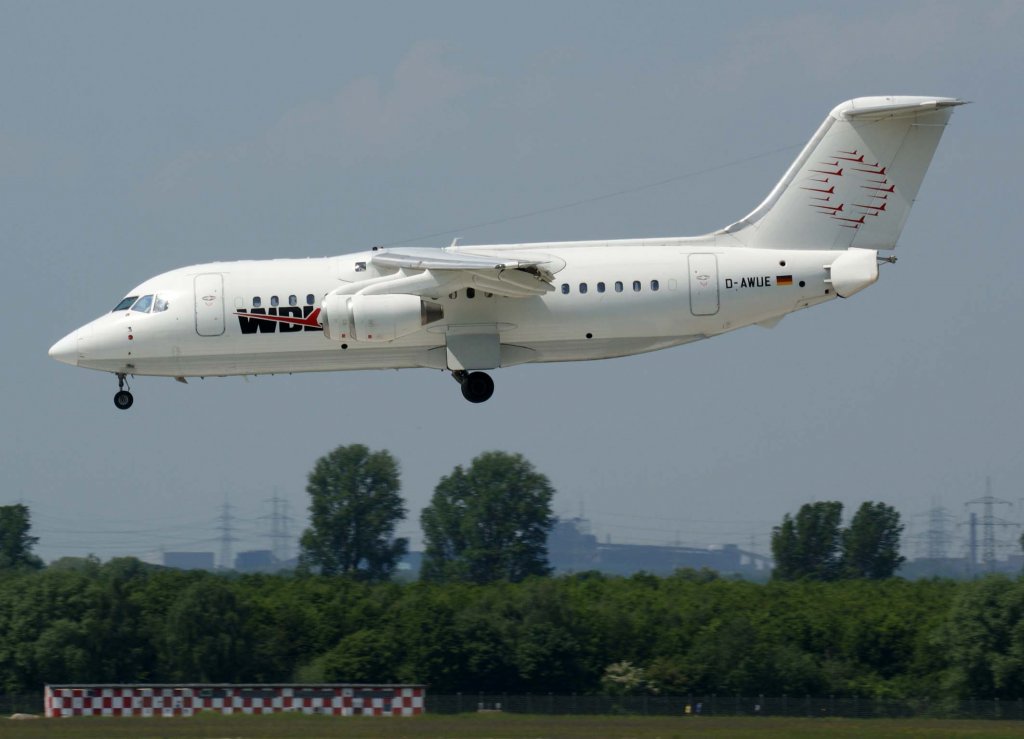 WDL Aviation, D-AWUE, BAe 146-200/Avro RJ-85, 2010.05.24, DUS-EDDL, Dsseldorf, Germany 

