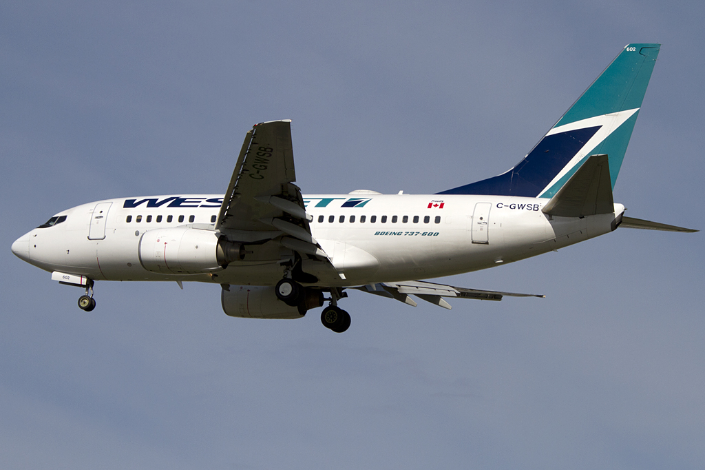 WestJet, C-GWSB, Boeing, B737-6CT, 25.08.2011, YUL, Montreal, Canada 




