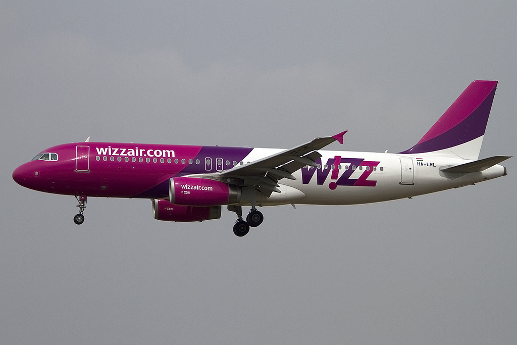 Wizz Air, HA-LWL, Airbus, A320-232, 08.09.2012, BCN, Barcelona, Spain



