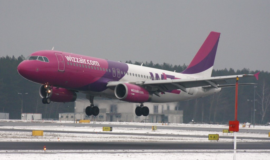 Wizzair Hungary,HA-LPO,(c/n3384),Airbus A320-232,16.06.2013,GDN-EPGD,Gdansk,Polen