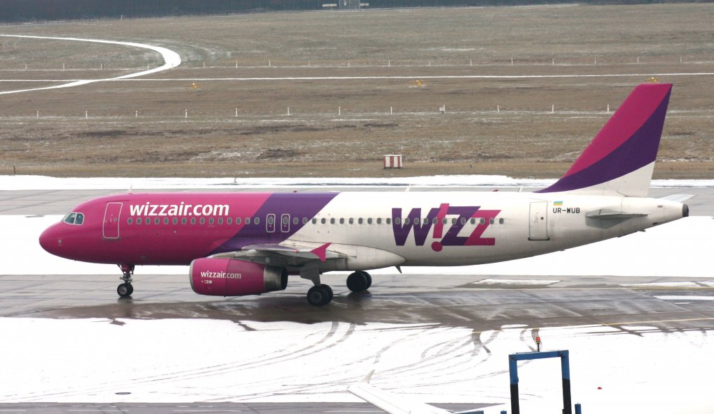 Wizzair Ukraine,UR-WUB,(c/n3741),Airbus A320-232,14.01.2013,CGN-EDDK,Kln-Bonn,Germany