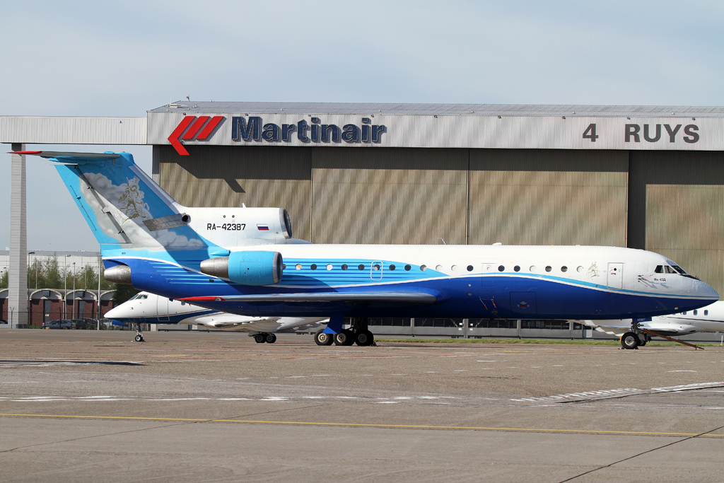 Yakolev YAK 42 AMS 30.04.2012