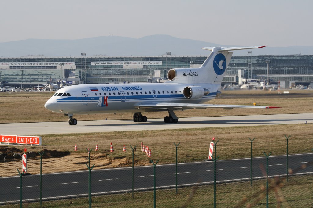 Yakovlev Yak-42 - RA-42421 - Kuban Airlines

Frankfurt-Main am 21. Mrz 2009