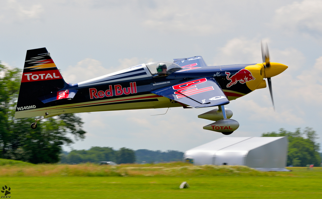 Zivko Edge 540, N540MD; Pilot: Matthias Dolderer, Red Bull Training Camp, Murska Sobota. /10.6.2013