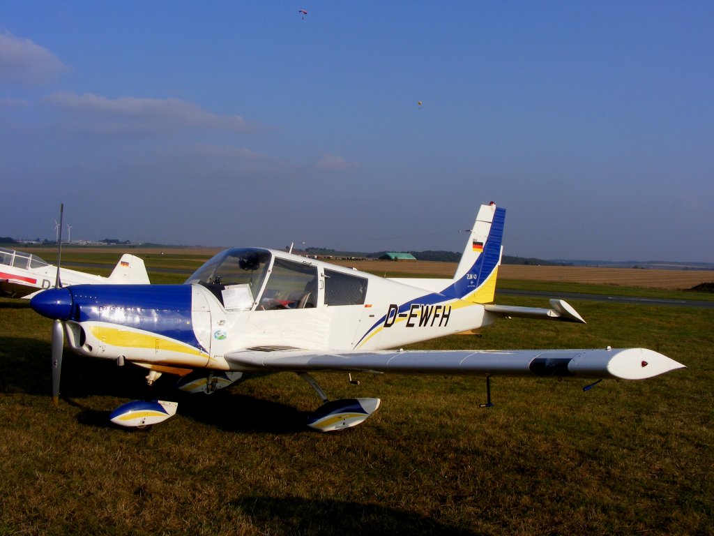 Zlin 43 D-EWFH beim Zlin Treffen Flugplatz Gera EDAJ 27.9.2008