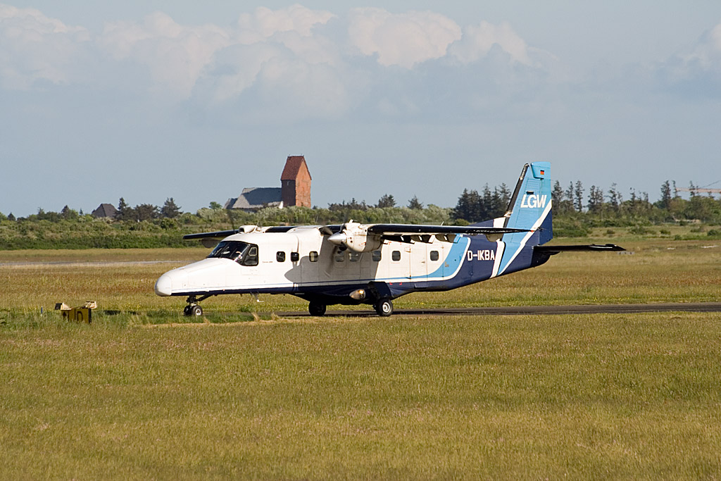 Zum Rckflug vom Flughafen der Insel Sylt nach Dortmund machte sich am 18. Mai 2008 die D-IKBA von der Luftfahrtgesellschaft Walter.