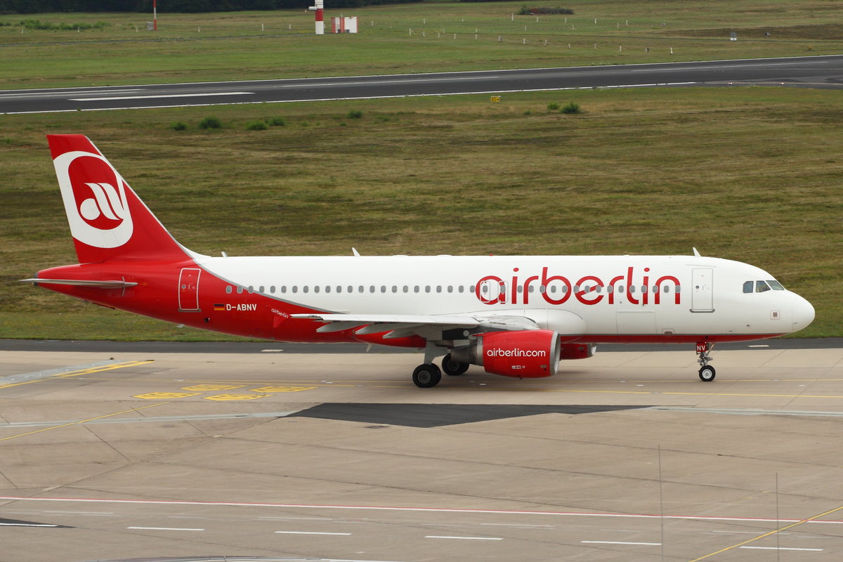  Air Berlin, D-ABNV,  Airbus A320-200. Köln-Bonn (CGN/EDDK) am 16.07.2017.