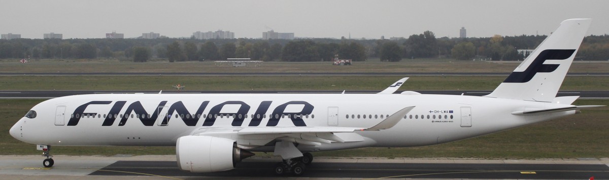 13.10.15 @ TXL / Finnair Airbus A350-941 OH-LWA