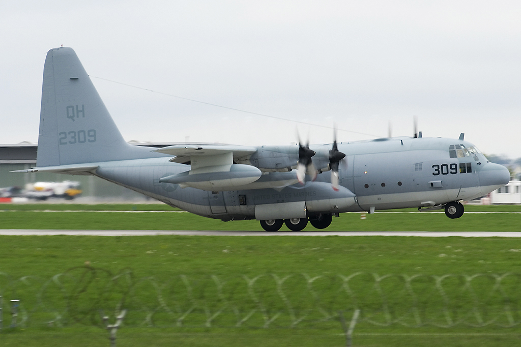 162309 Lockheed KC-130T Hercules 28.04.2013