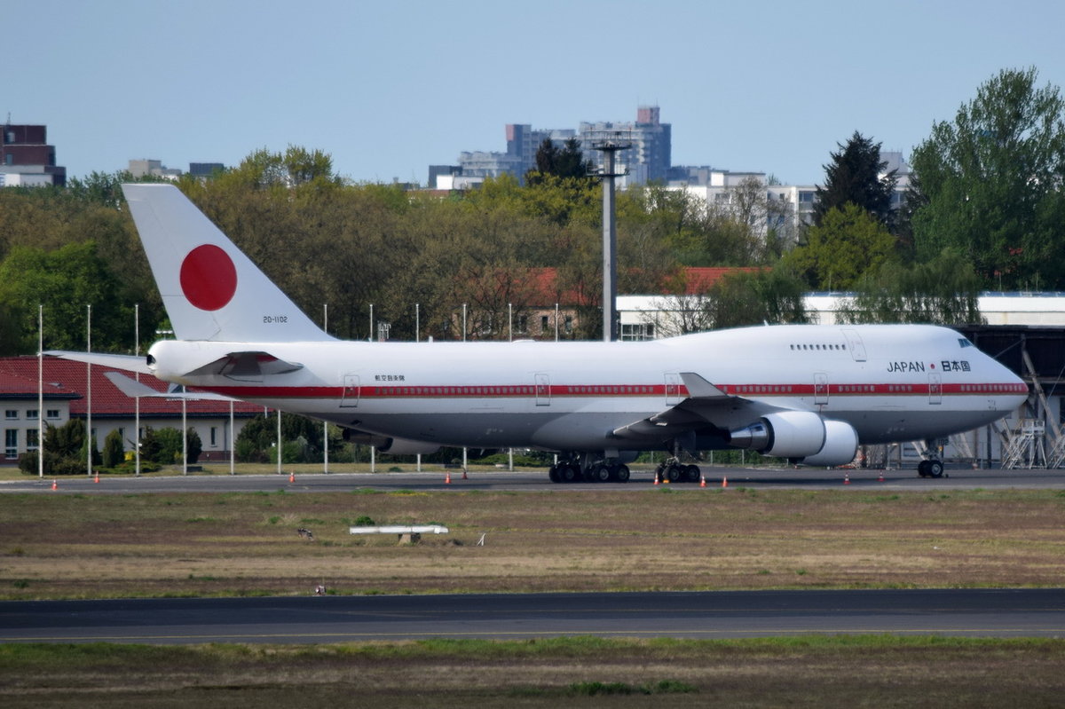 20-1102 Japan Air Self-Defence Force (JASDF) Boeing 747-47C   in Tegel am 04.05.2016