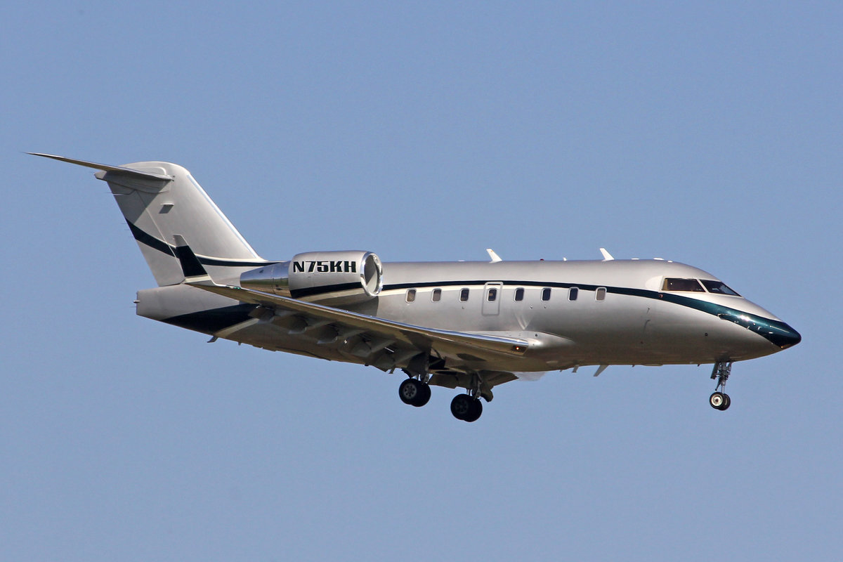 75 Express Inc., N75KH, Bombardier Challenger 604, msn: 5550, 07.April 2018, ZRH Zürich, Switzerland.