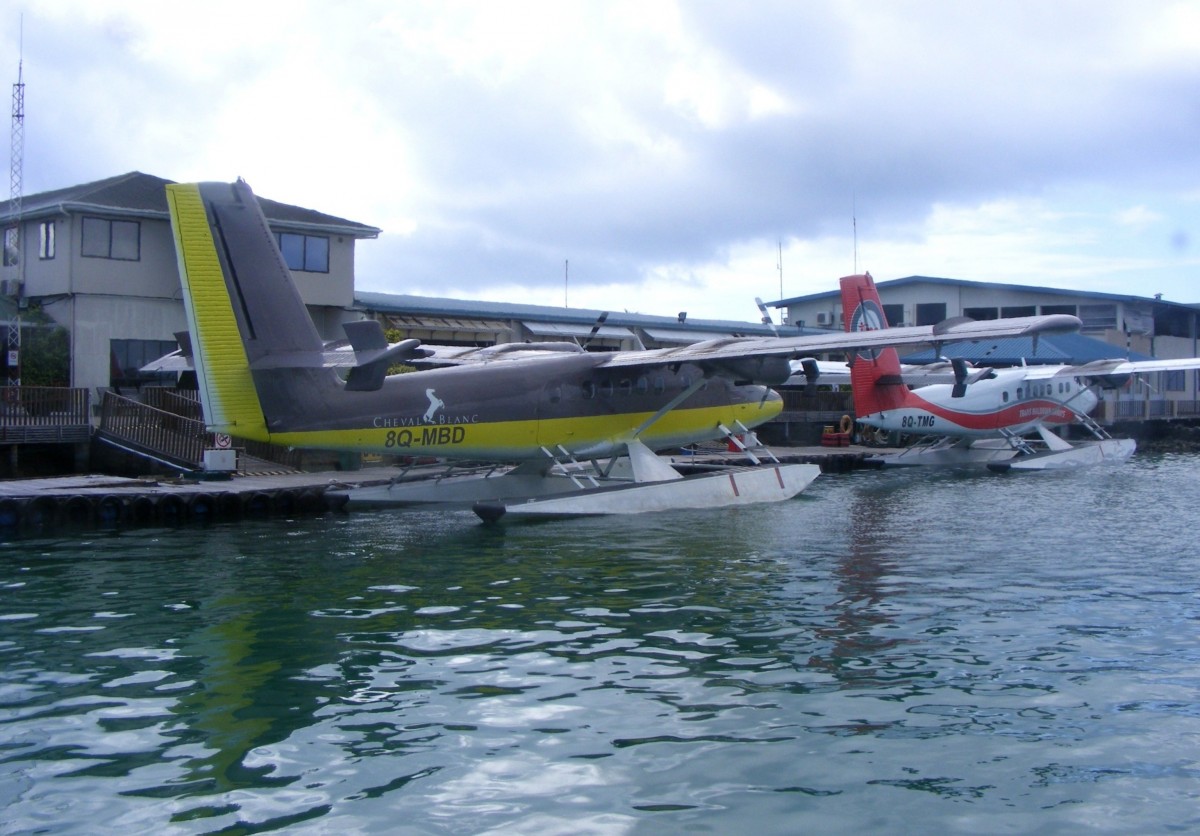 8Q-MBD, DHC-6 Twin Otter, Cheval Blanc, Male Wasserairport (MLE) 17.3.2015
