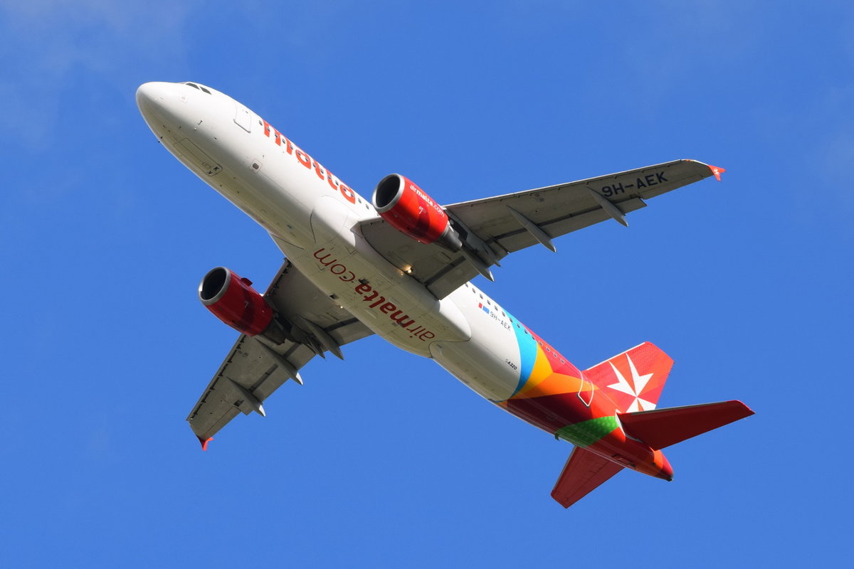 9H-AEK Air Malta Airbus A320-214  , 06.10.2017 , MUC