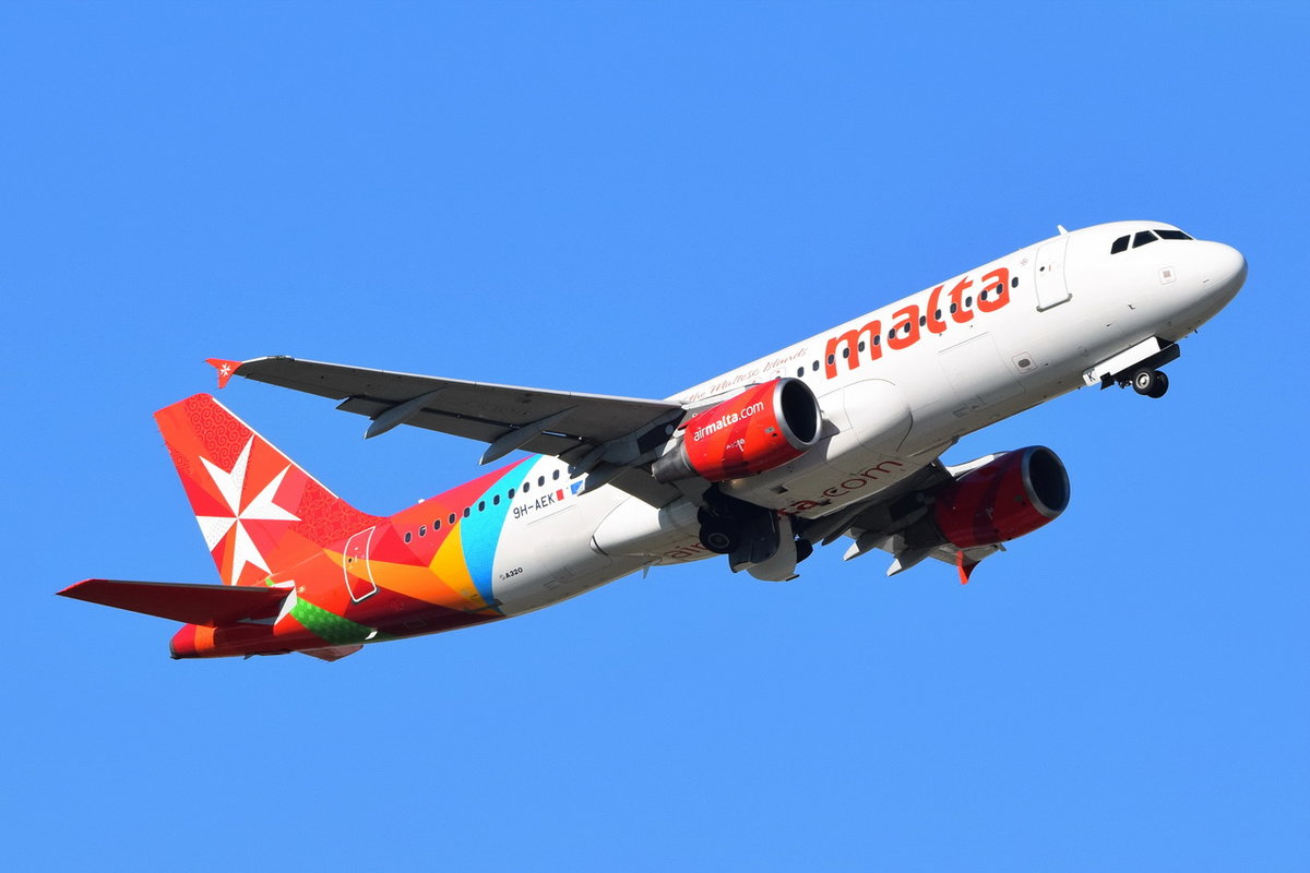 9H-AEK Air Malta Airbus A320-214 , 14.10.2018 , MUC