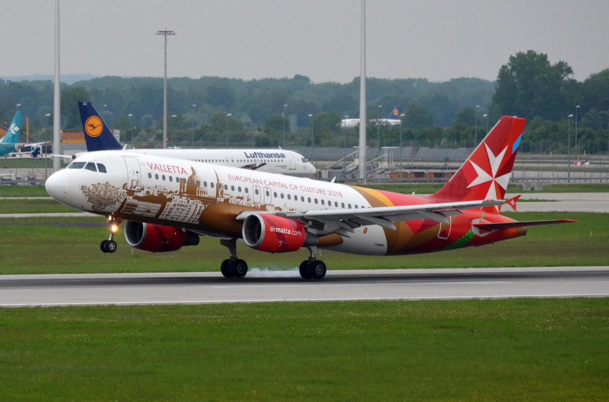 9H-AEO Air Malta Airbus A320-214   am 14.05.2015 in München bei der Landung