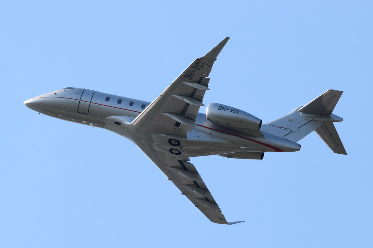 9H-VCI Vistajet Bombardier BD-100-1A10 Challenger 300  , MUC , 21.06.2017