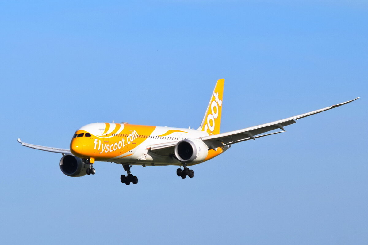 9V-OFJ , Scoot , Boeing 787-8 Dreamliner , 24.10. 2021 , Berlin-Brandenburg  Willy Brandt  , BER , 17.10.2021