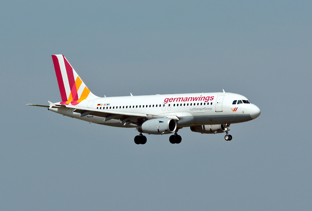 A 319-100 D-AGWK Germanwings - final CGN - 02.08.2015