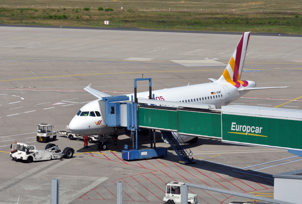 A 319-100, D-AGWT, Germanwings, am  Rssel  Flughafen CGN - 21.07.2013