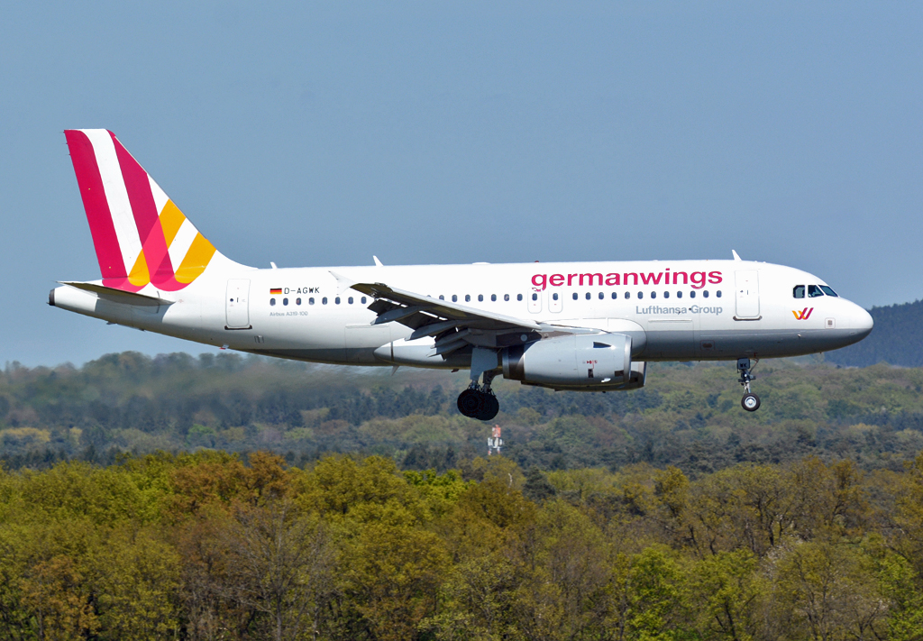 A 319-100 Germanwings D-AGWK, short final CGN - 05.05.2016