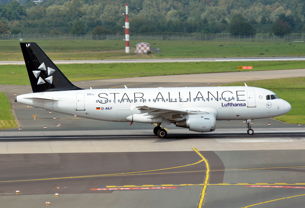 A 319-100 - Star Alliance / Lufthansa, D-AILF beim Start in DUS - 04.09.2014