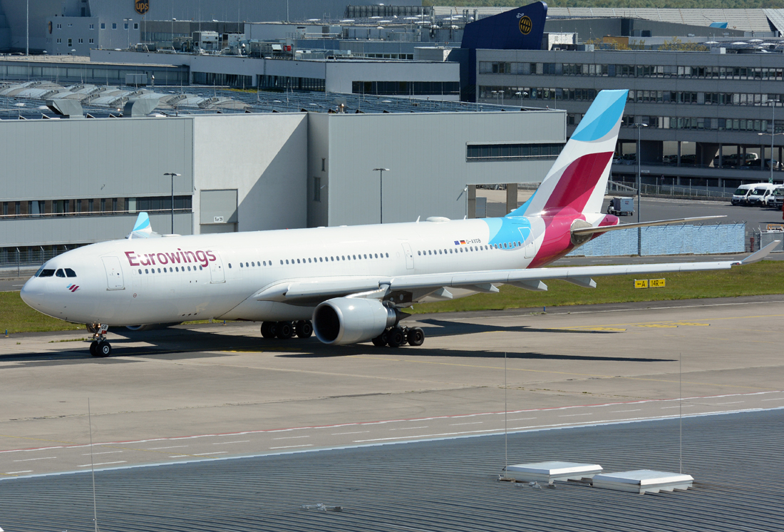 A 330-203 Eurowings, D-AXGB, taxy in CGN - 05.05.2016