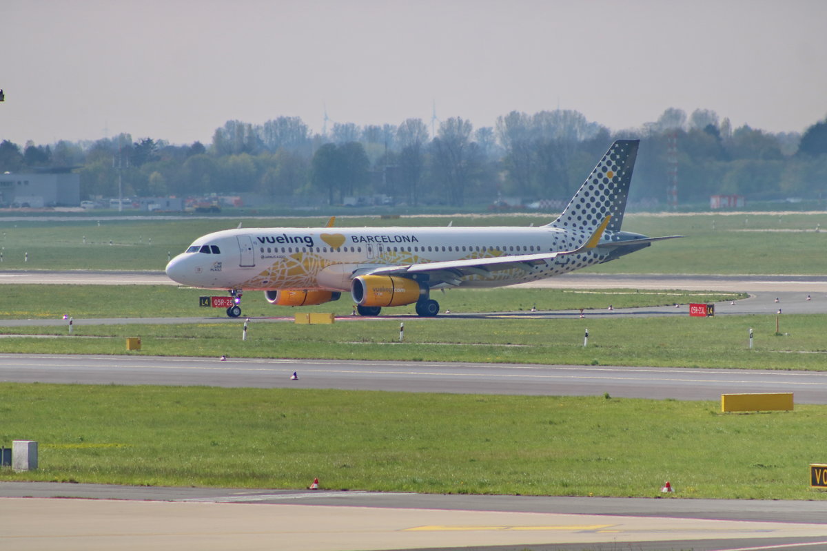 A320, EC-MNZ, Vueling  Barcelona , Düsseldorf, 11.4.19