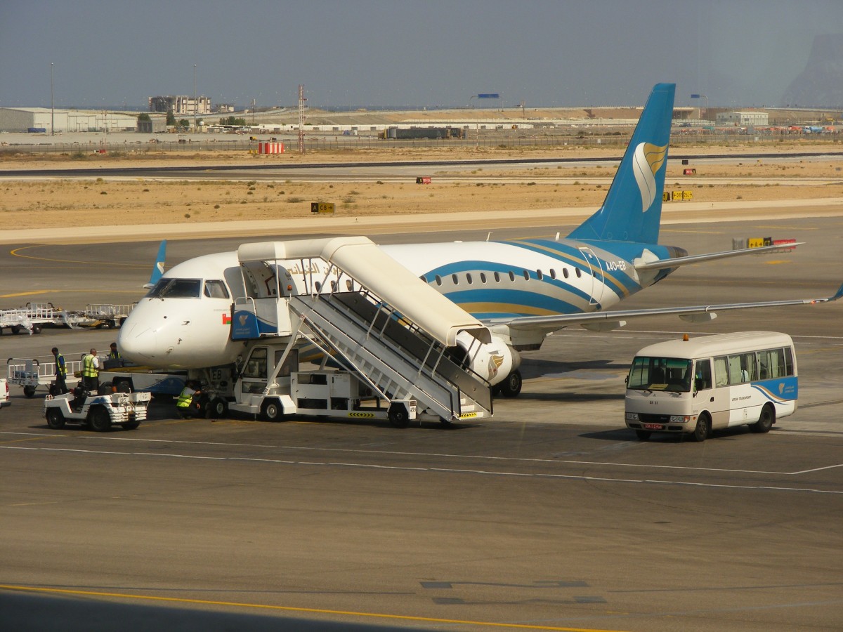 A40-EB, Oman Air, Embraer ERJ 175, Muscat International Airport (MCT), 14.11.2014