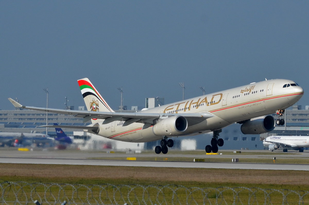 A6-AFF Etihad Airways Airbus A330-343   , MUC , 16.10.2016