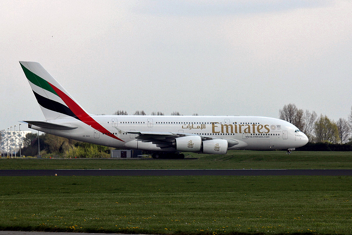 A6-EDV Emirates Airbus A380-861 am 12.04.2019 in Amsterdam Schipohl.