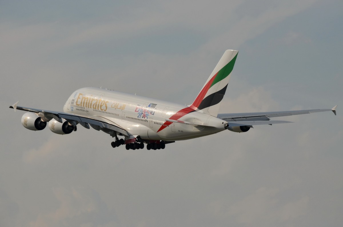 A6-EEI Emirates Airbus A380-861   in München gestartet am 11.09.2015