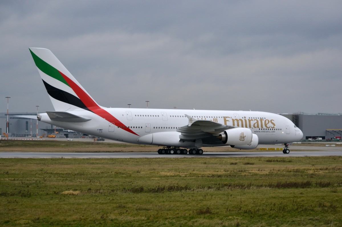 A6-EEP   Emirates   A380-861  F-WWAF  (MSN 138)      5.12.2013

Hamburg-Finkenwerder