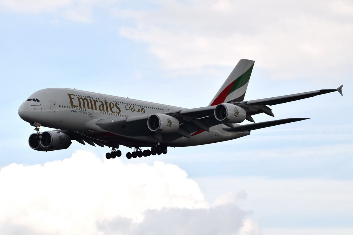 A6-EES Emirates Airbus A380-861   in Frankfurt am 06.08.2016 beim Landeanflug