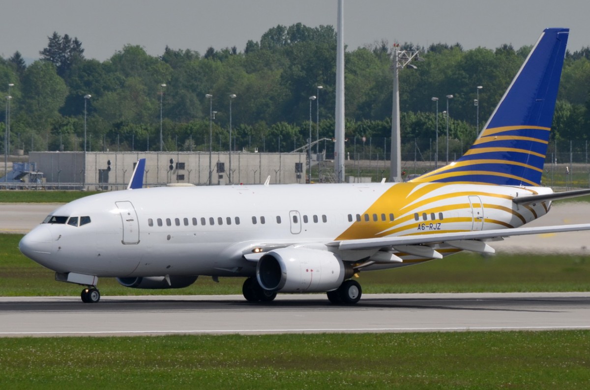 A6-RJZ Royal Jet Boeing 737-7Z5(BBJ)  beim Start in München  12.05.2015