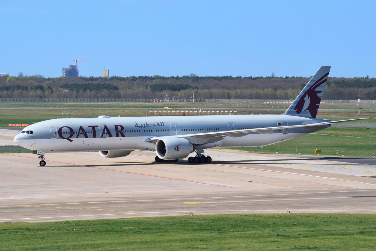 A7-BAV Qatar Airways Boeing 777-3DZ(ER) , TXL ,  17.04.2018