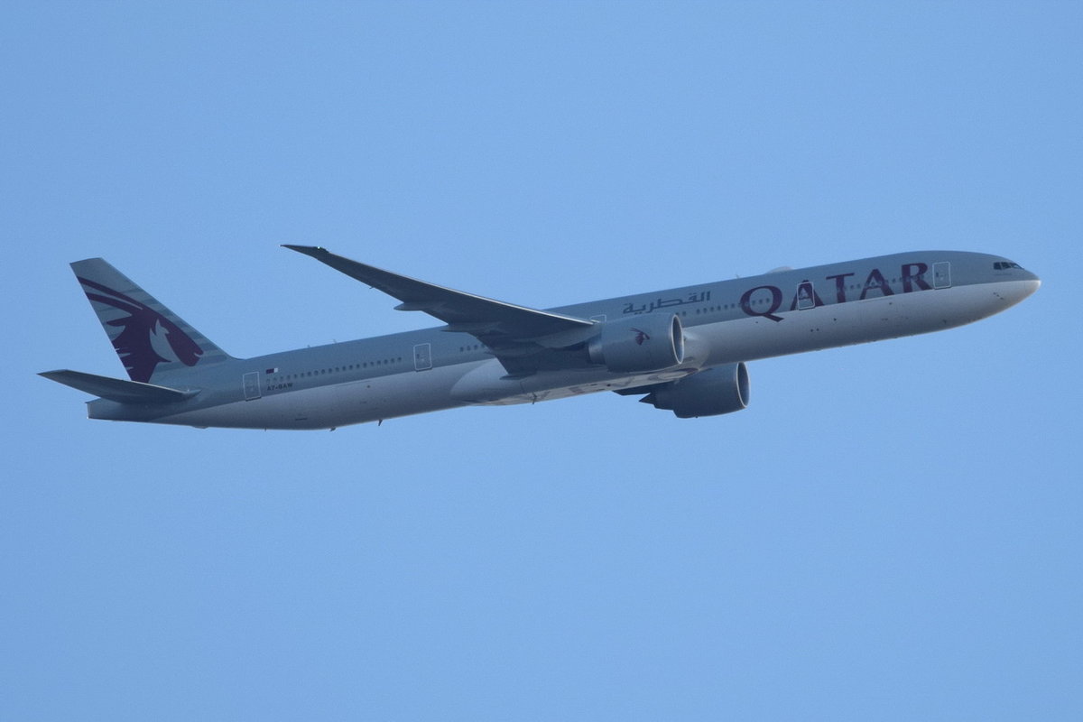 A7-BAW Qatar Airways Boeing 777-3DZ(ER)  , TXL , 13.07.2018