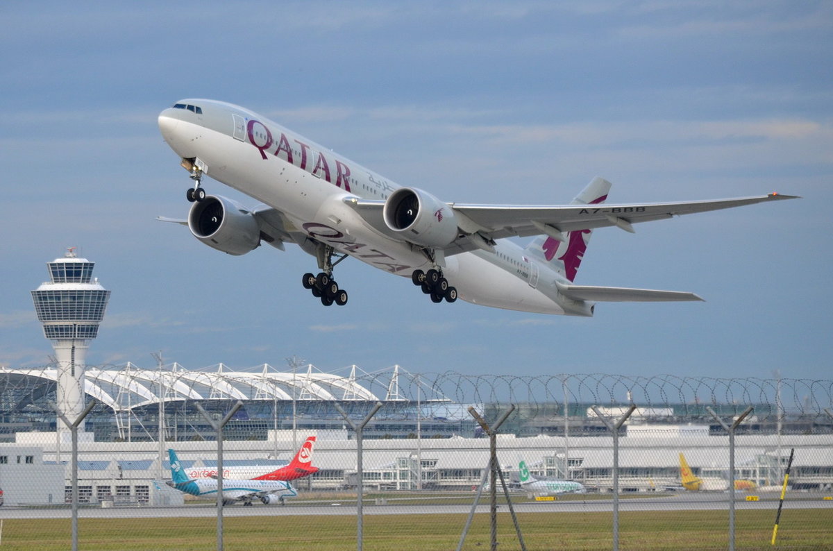 A7-BBB Qatar Airways Boeing 777-2DZ(LR)   , MUC , 15.10.2016