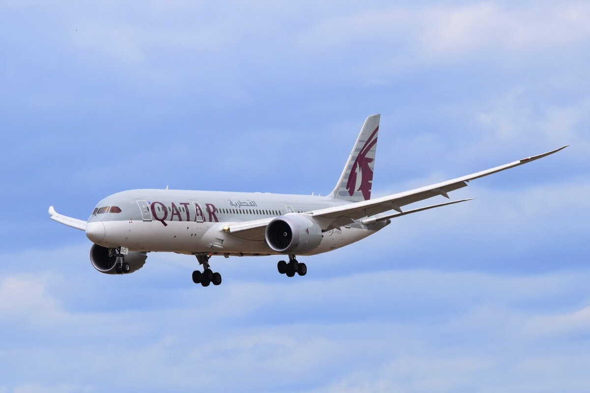 A7-BDC , Qatar Airways , Boeing 787-8 Dreamliner , 27.07.2022 , Berlin-Brandenburg  Willy Brandt  , BER , 