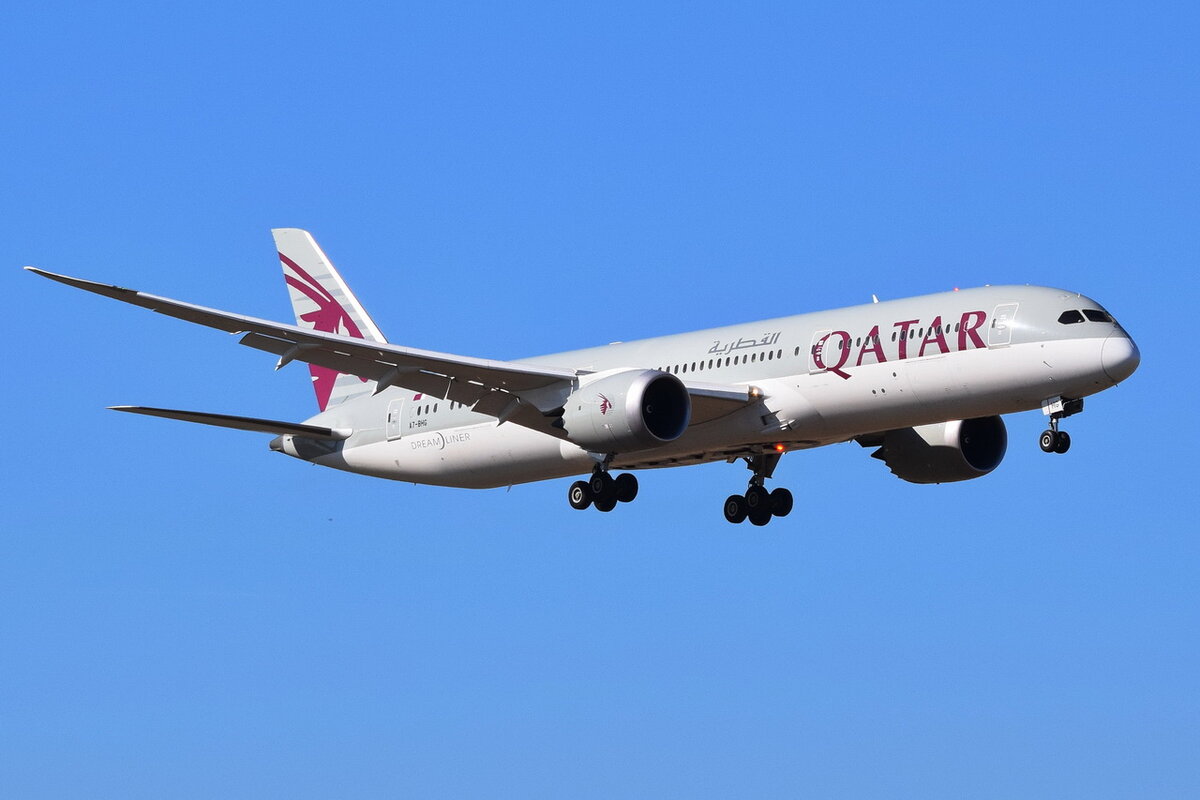 A7-BHG , Qatar Airways , Boeing 787-9 Dreamliner , 13.03.2022 , Berlin-Brandenburg  Willy Brandt  , BER ,