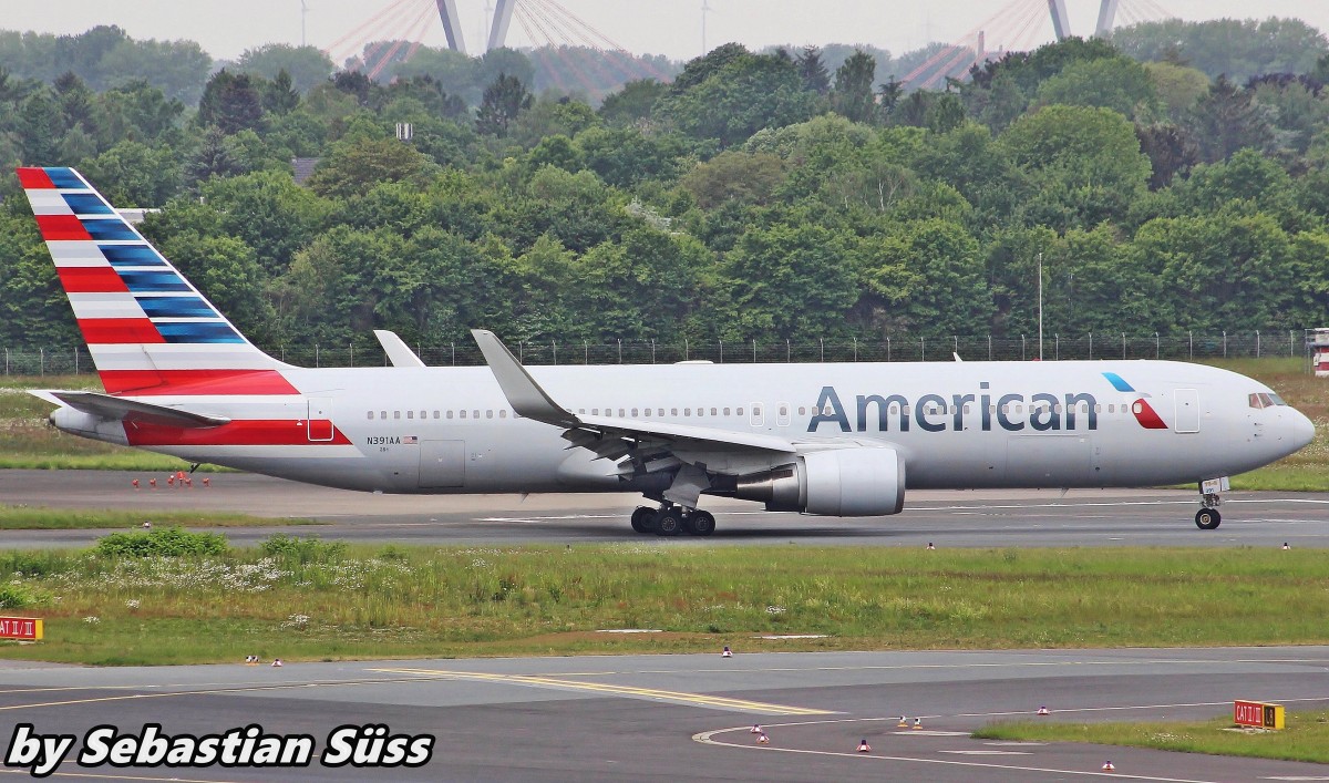 AA B767-300ER/WL N391AA @ Dusseldorf. 25.5.15