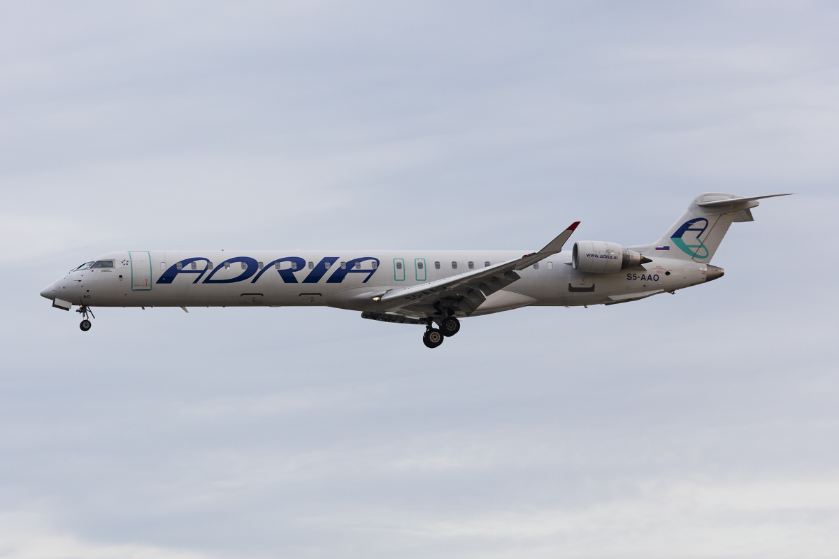 Adria Airways, S5-AAO, Bombardier, CRJ-900, 01.04.2017, FRA, Frankfurt, Germany


