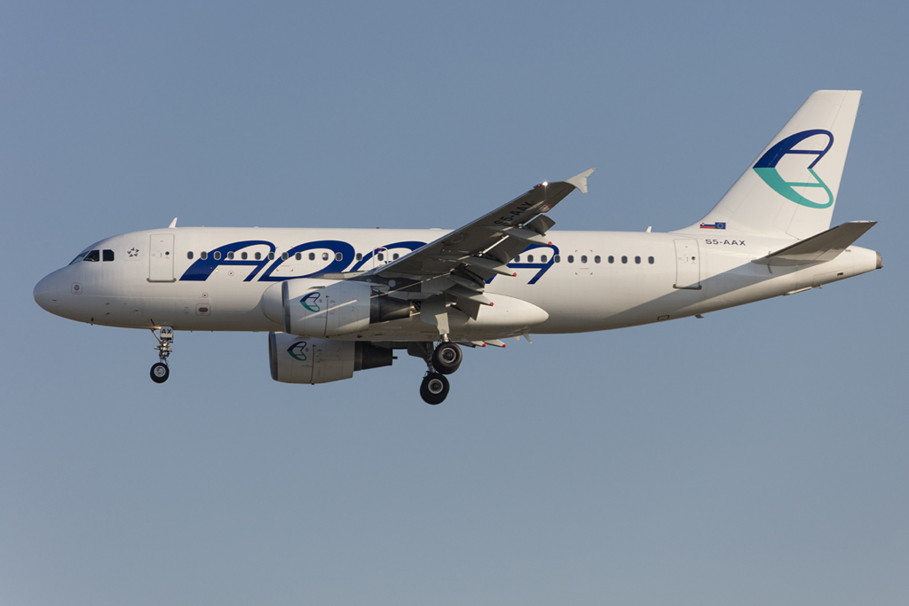 Adria Airways, S5-AAX, Airbus, A319-111, 30.08.2015, FRA, Frankfurt, Germany 



