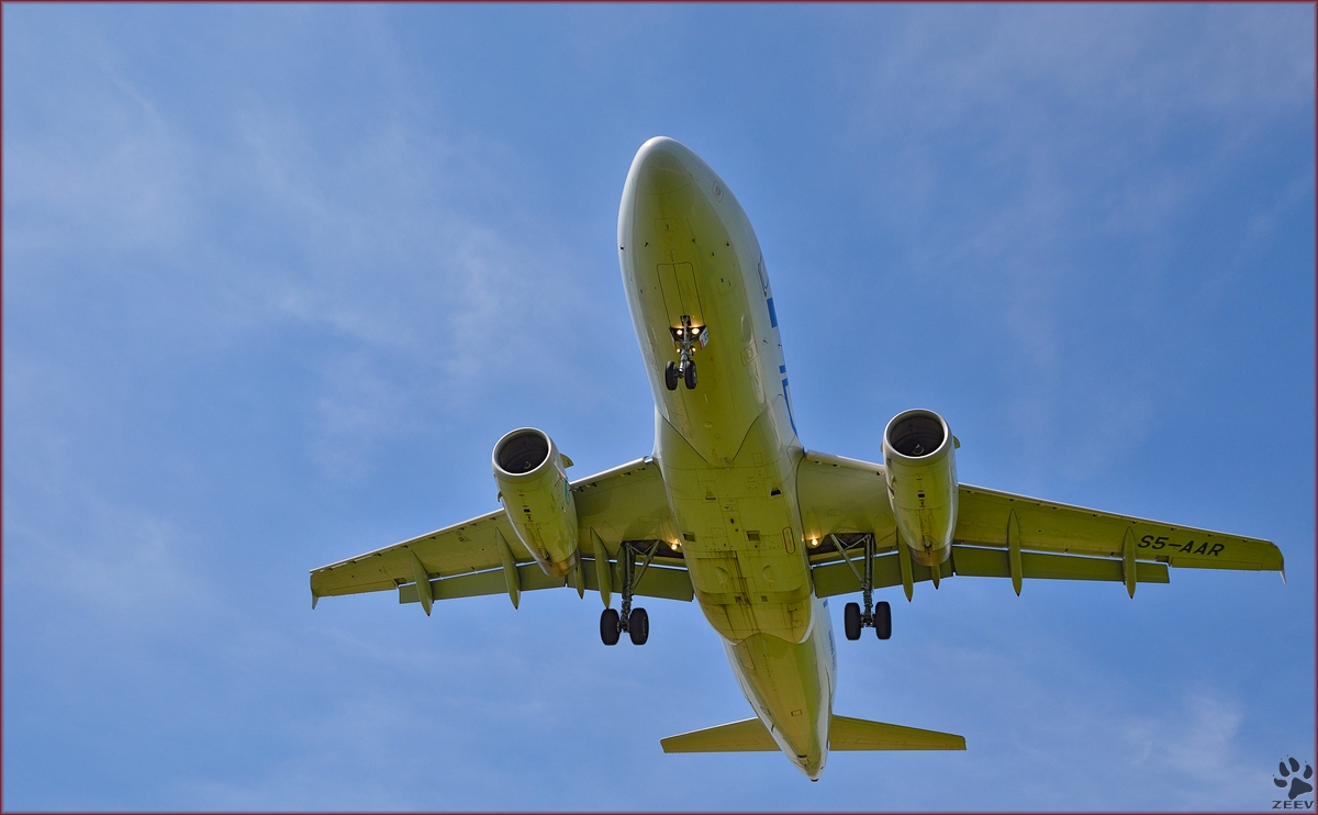 ADRIA S5-AAR, Airbus A319 bei der Landung auf Maribor Flughafen MBX. /6.5.2014